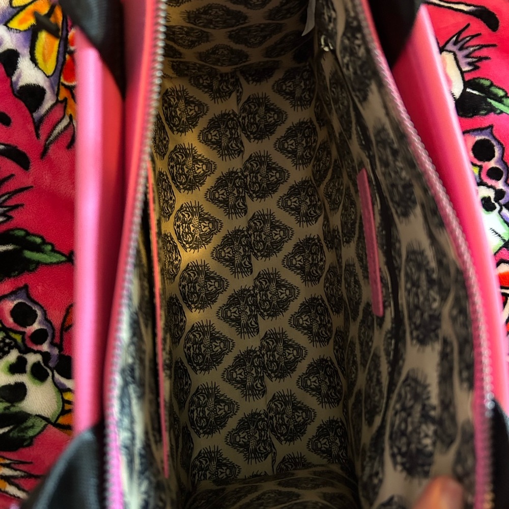 Ed Hardy Pink Trim Straw Tote with Tattoo Skull Graphic - Picture 4 of 4